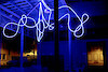 Hoël Duret, Lundi bleu, 2020 - sculpture lumineuse adaptée à la Halle des Fusillés de la ville de Gouesnou - dans le cadre de Territoires Extra #5, 2021 © photo : Margaux Germain © Hoël Duret / ADAGP, Paris, 2021