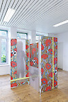 Mazaccio & Drowilal, Paravent Pictures, 2026 - Passerelle Centre d'art contemporain ⎹ Manoir de Kerlaouen Lesneven © photo : Rémy Castan